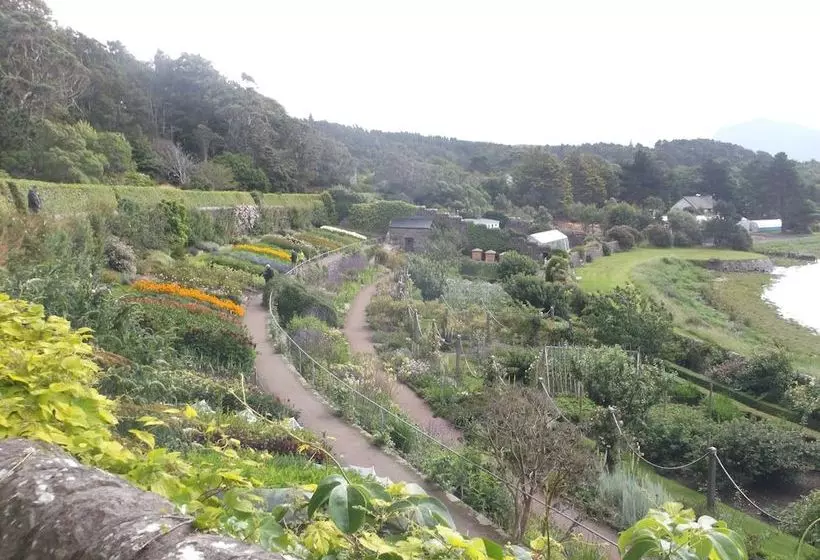 Broomview Cottage Bed & Breakfast