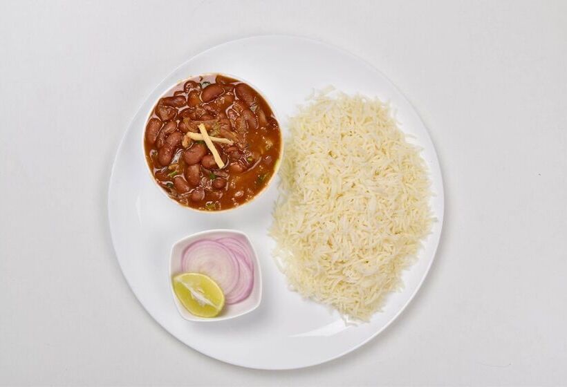 Capital O 16970 Hotel Mahal