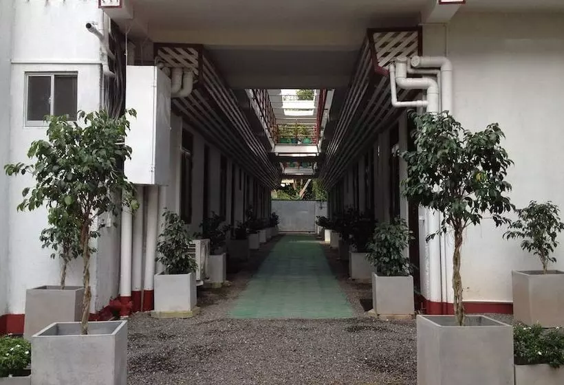 Hotelli Cinnamon Airport Residencies