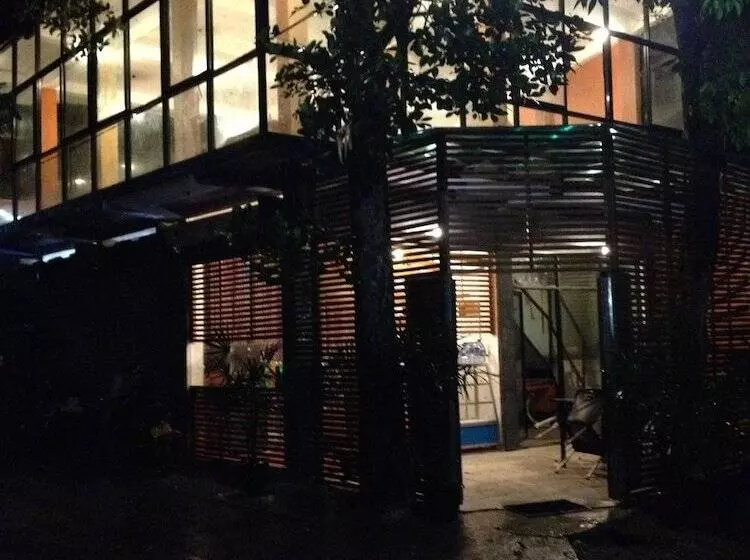 Hotelli Cinnamon Airport Residencies