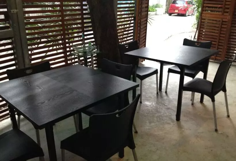 Hotelli Cinnamon Airport Residencies