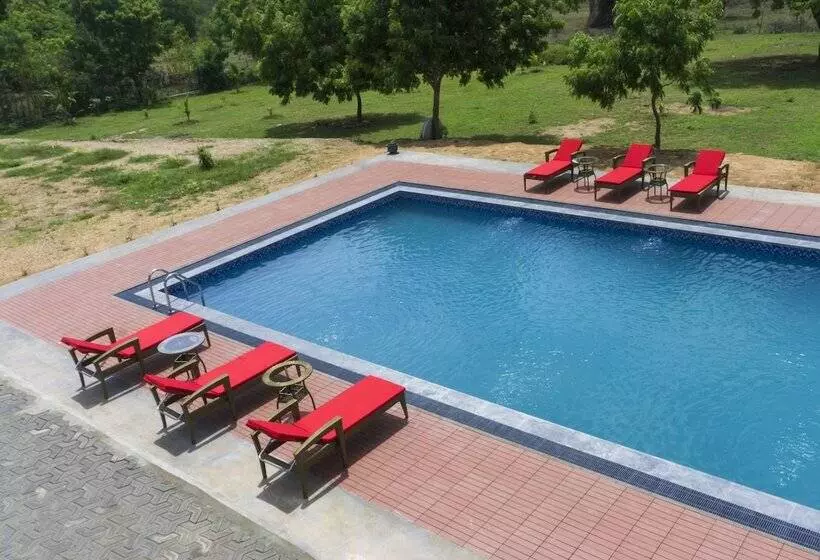 Hotelli Flamingo Nature Resort