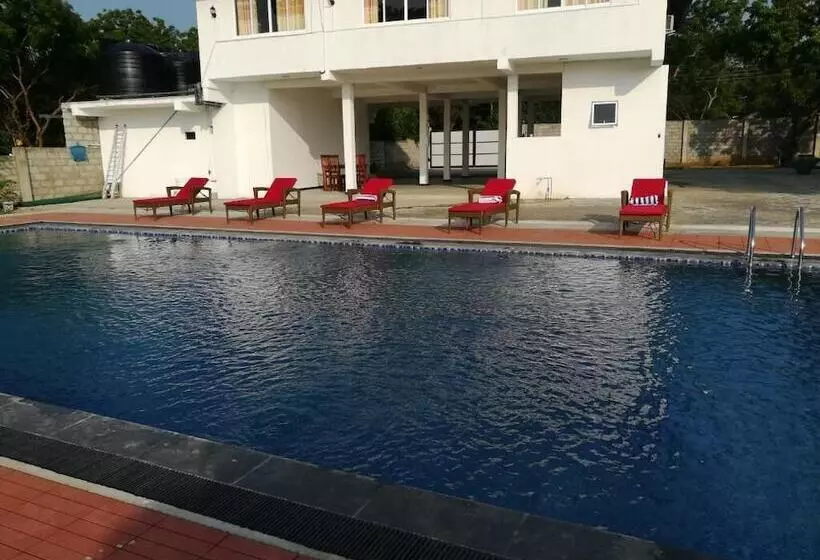 Hotelli Flamingo Nature Resort
