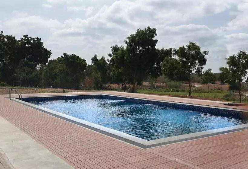 Hotelli Flamingo Nature Resort