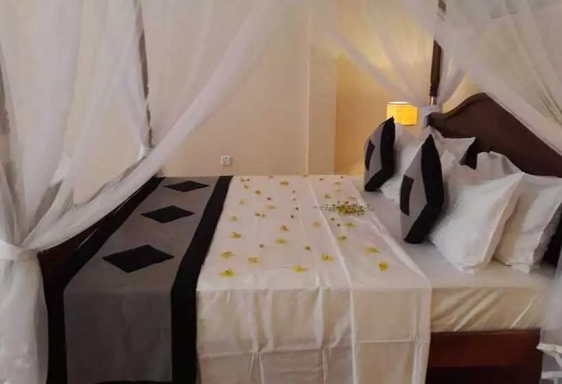 Hotelli Flamingo Nature Resort