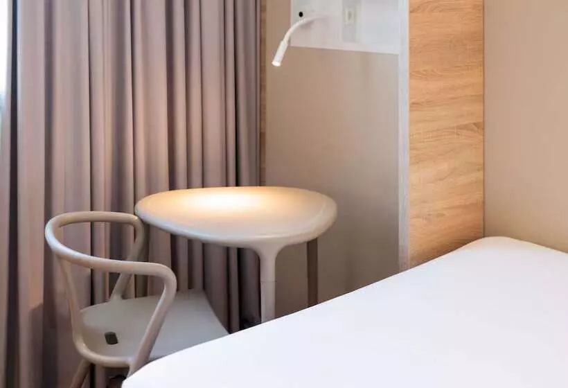 ホテル Ibis Budget Fribourg