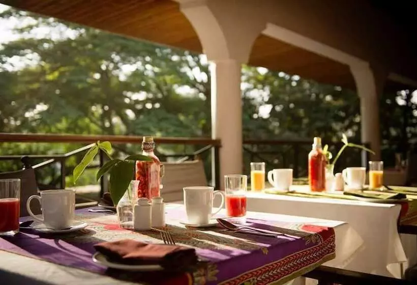 هتل Ilboru Safari Lodge