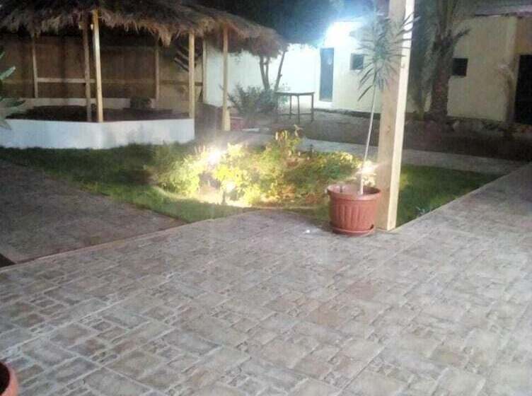 هتل New Life Camp