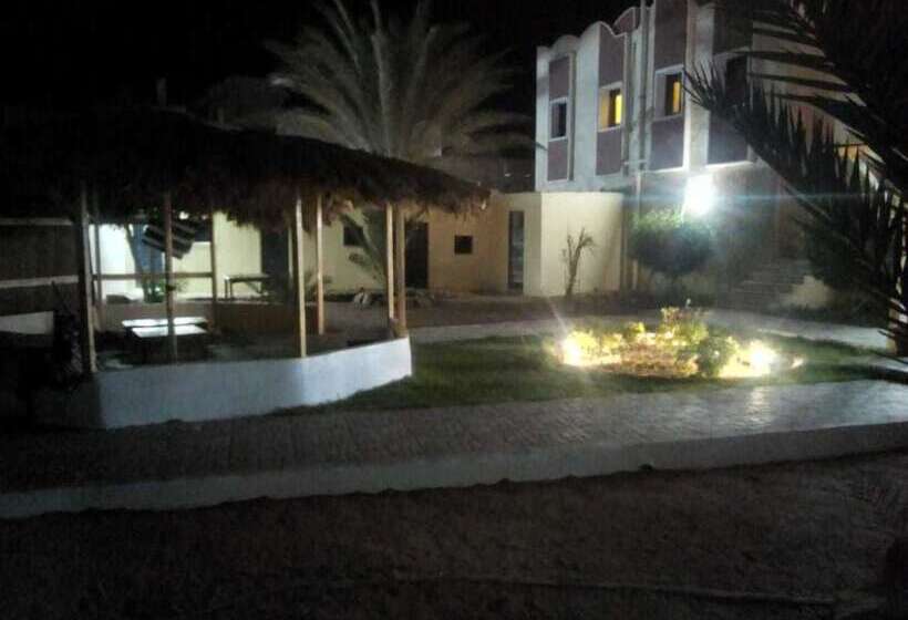 هتل New Life Camp