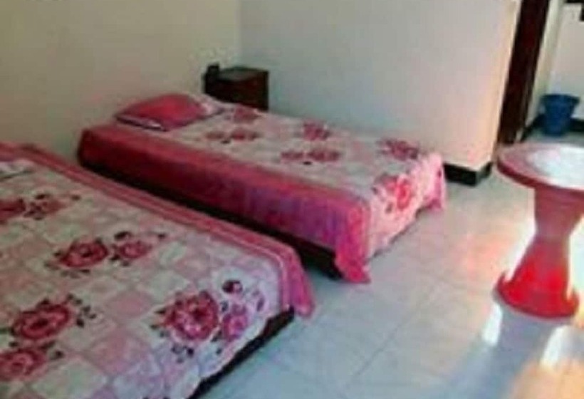 هتل New Life Camp