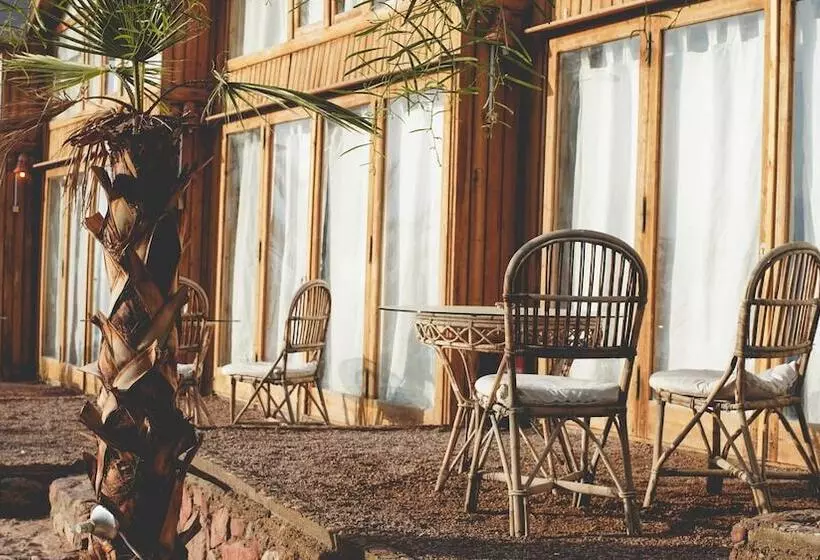 هتل Nuweiba Lodge