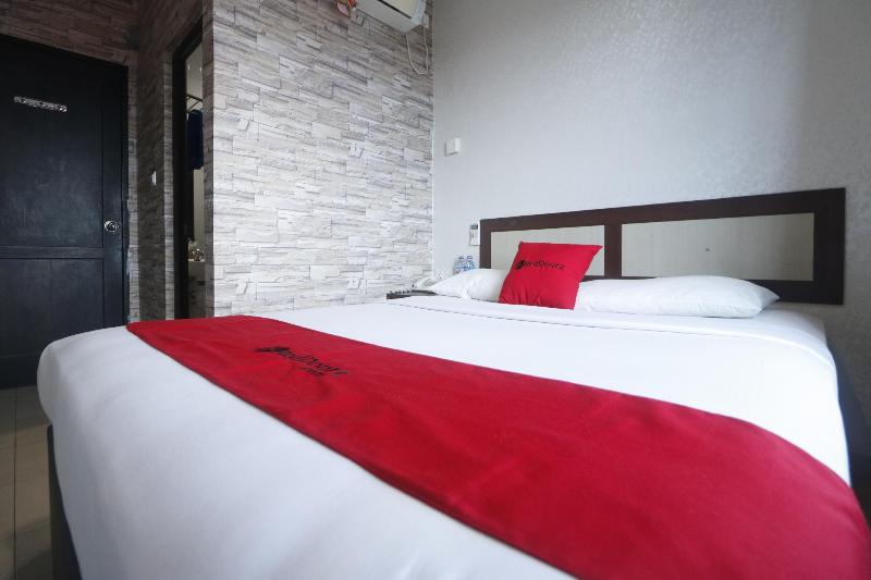 호텔 Reddoorz @ Batu Aji Batam