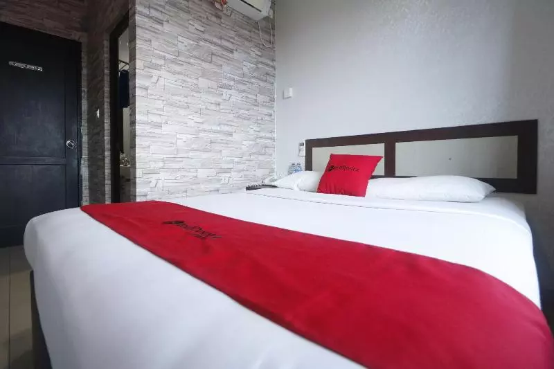 Hotelli Reddoorz @ Batu Aji Batam