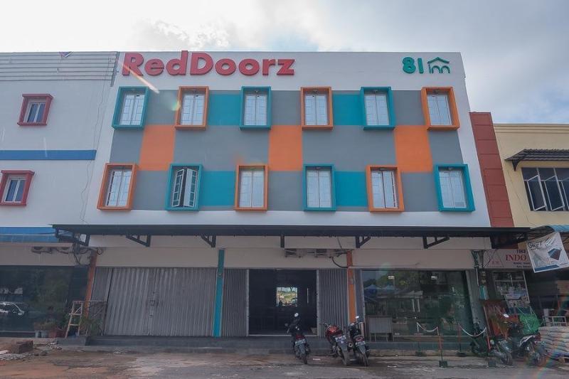 호텔 Reddoorz @ Batu Aji Batam