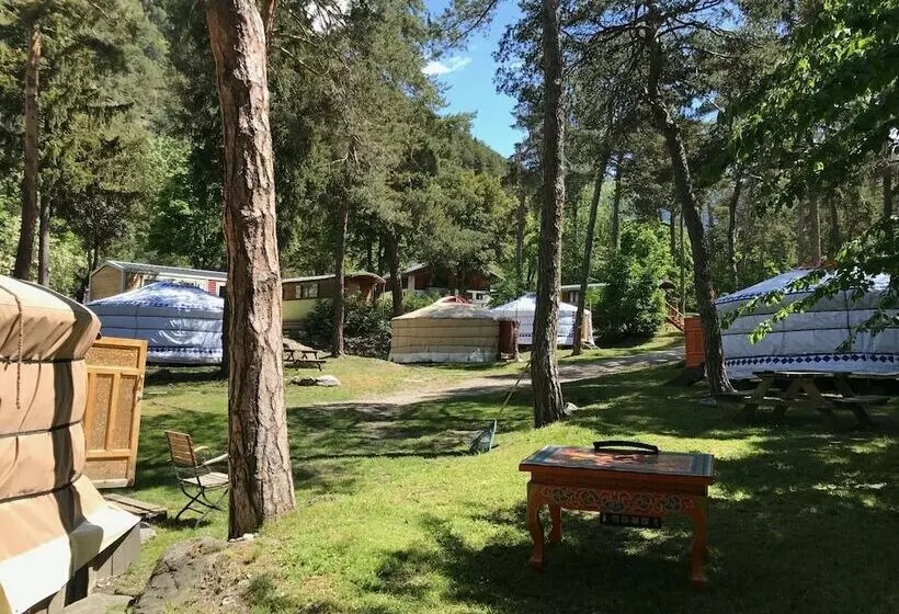 هتل Yourtes Camping Le Reclus