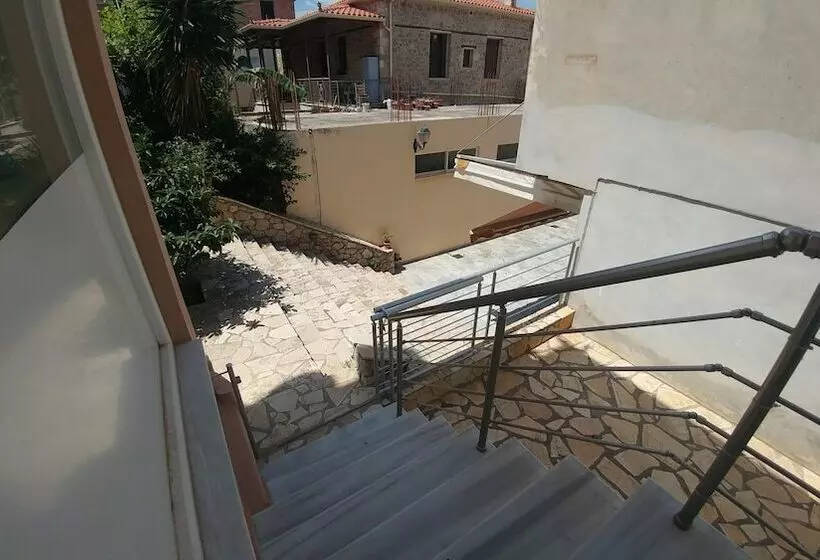 Kanakaris Apartments