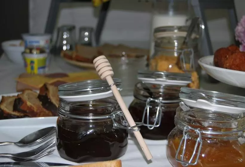 Majatalo Artemi's Guesthouse