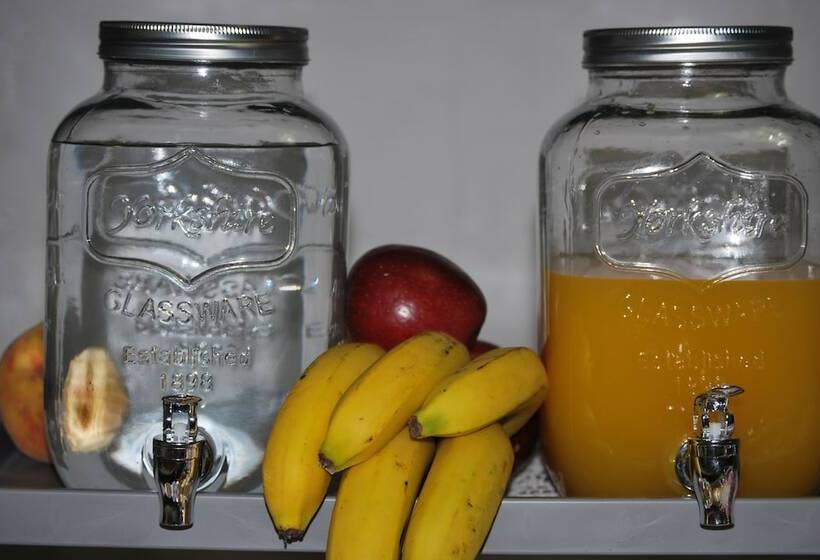 Pensão Artemi's Guesthouse