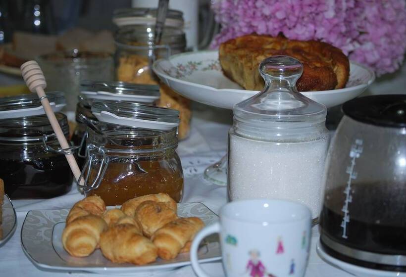 Pensão Artemi's Guesthouse