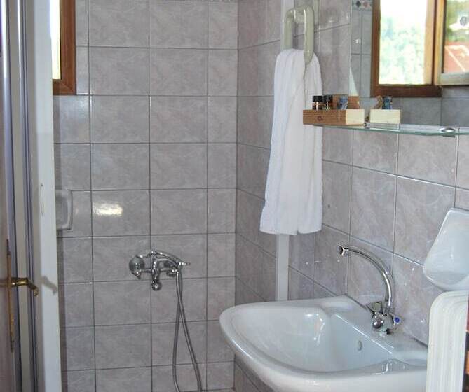 Pensão Artemi's Guesthouse