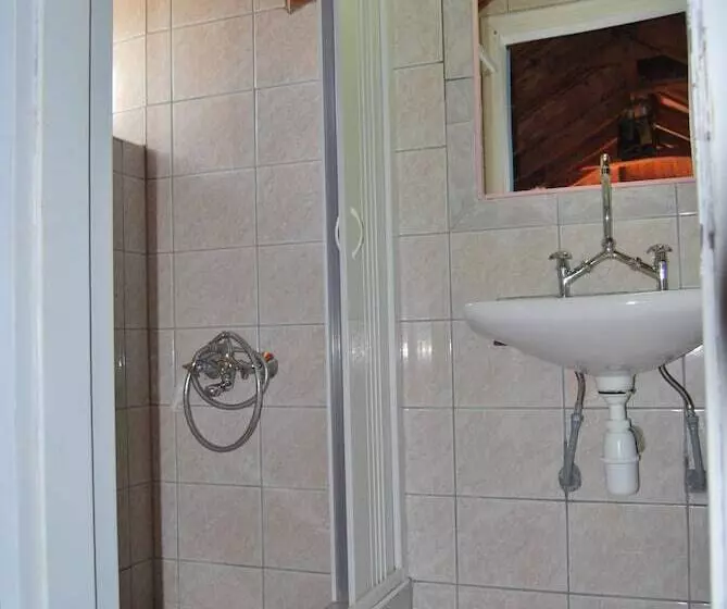 Majatalo Artemi's Guesthouse