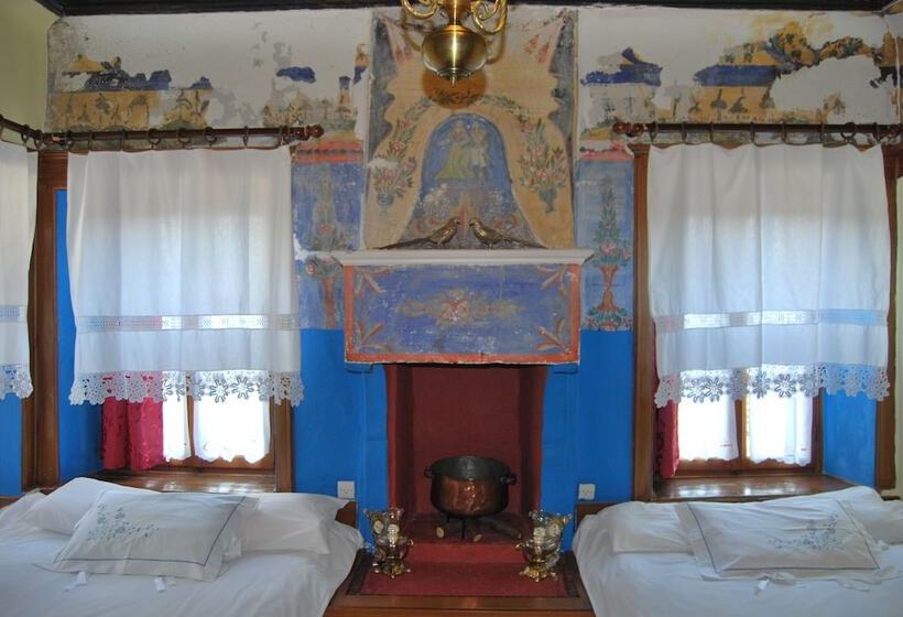 Pensão Artemi's Guesthouse