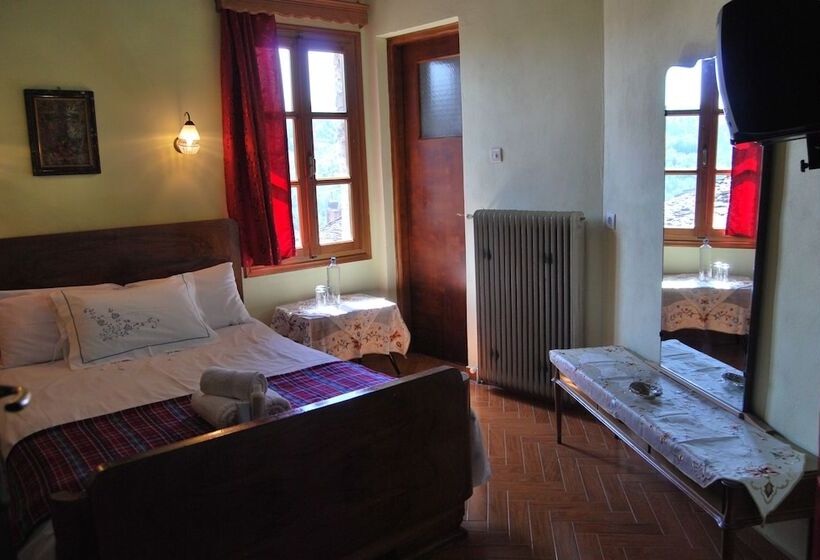 Pensão Artemi's Guesthouse