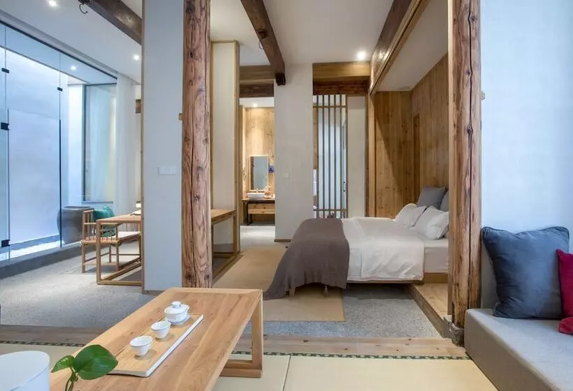 Majatalo Old Street Moye Inn