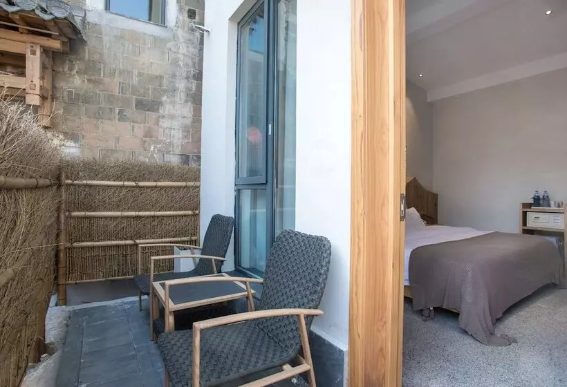 Majatalo Old Street Moye Inn