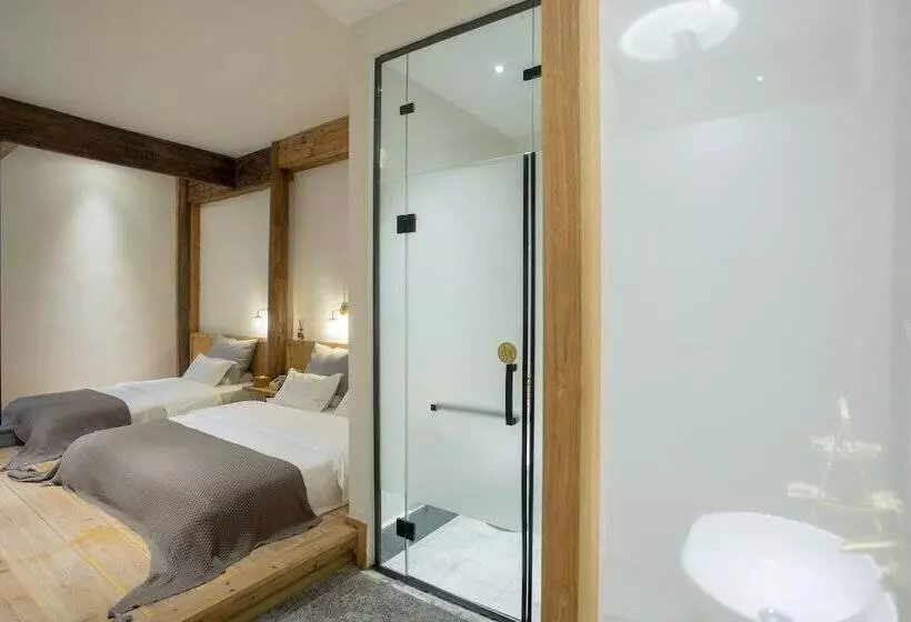 Majatalo Old Street Moye Inn