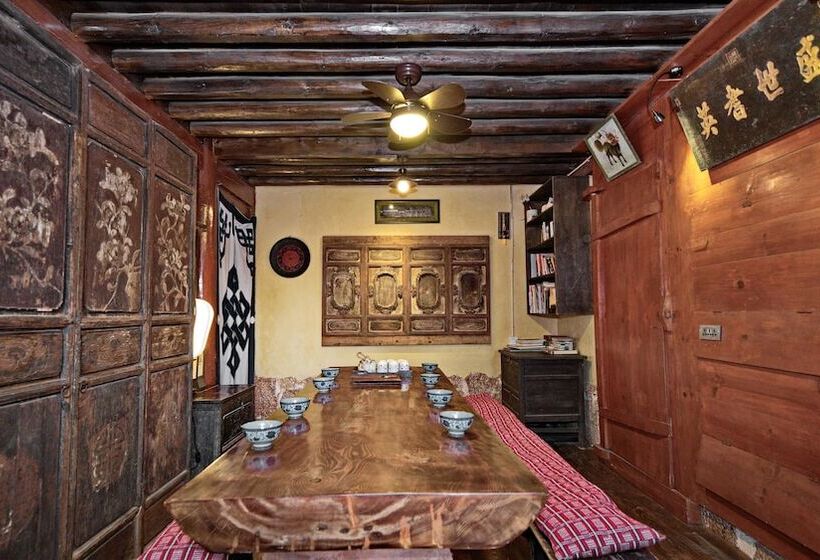 بنسيون Old Theatre Inn