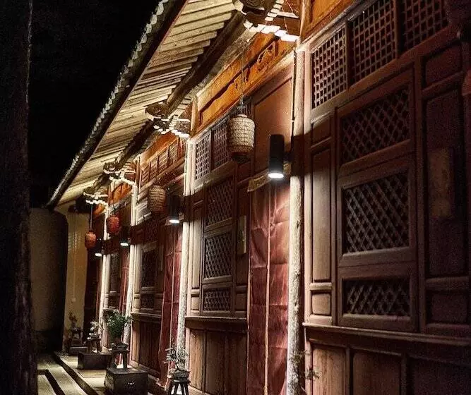 ペンション Old Theatre Inn