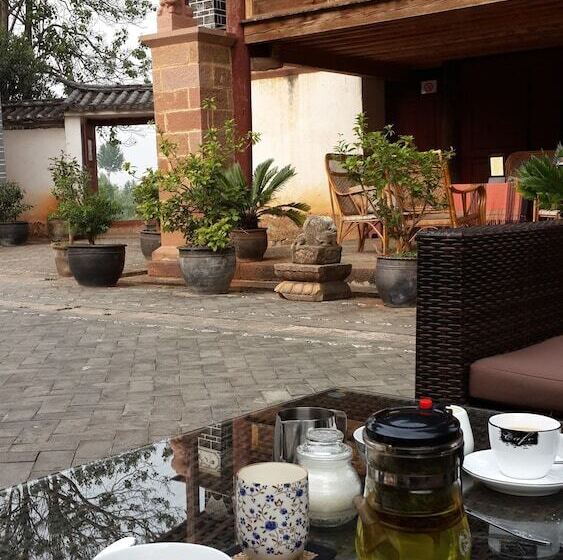 بنسيون Old Theatre Inn