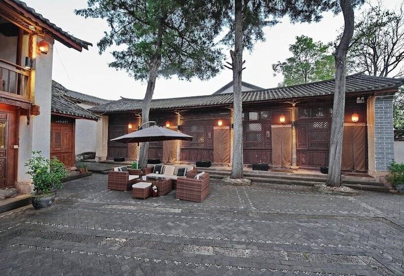 بنسيون Old Theatre Inn