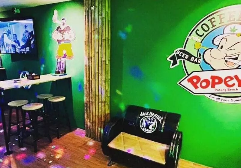 Popeyes Hostel Patong