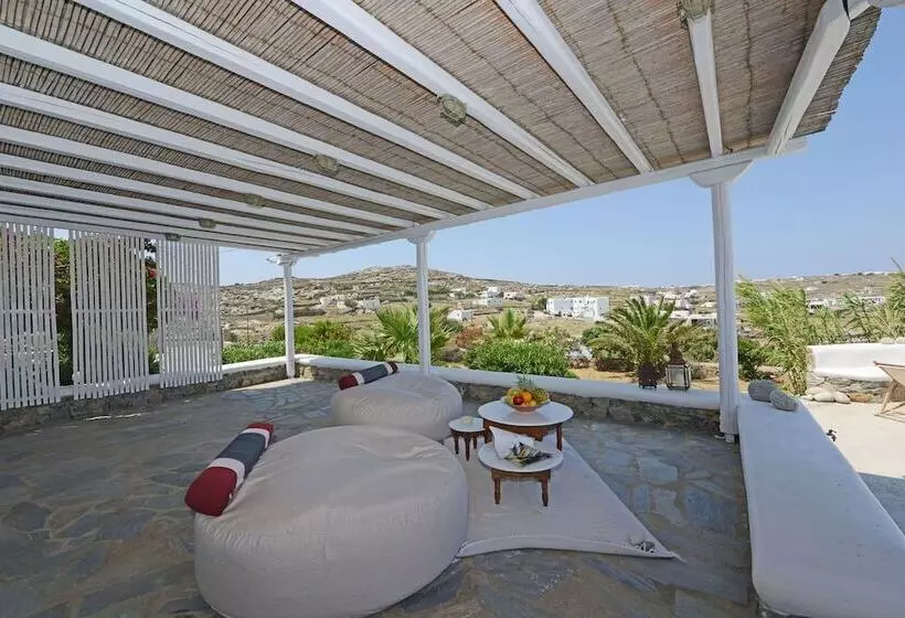 Tatiana Villa & Apartments