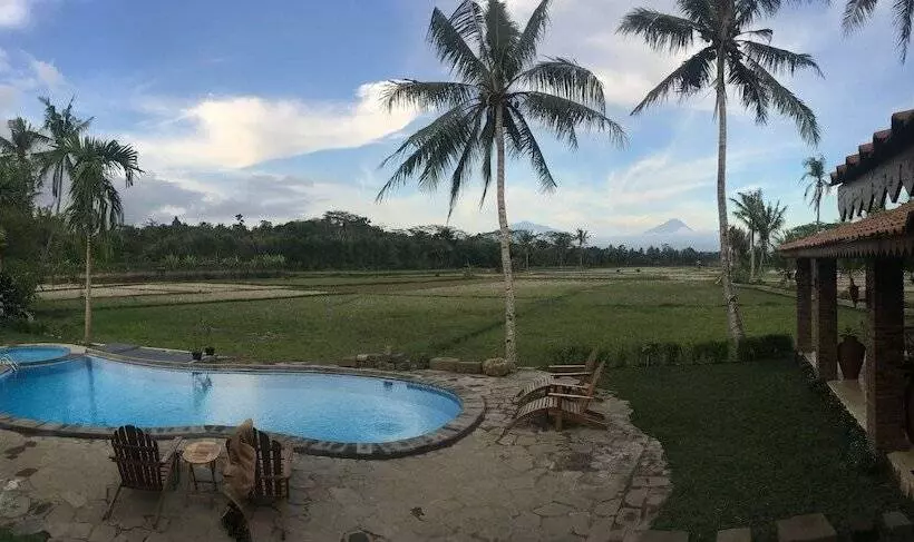 تختخواب و صبحانه Gopalan Borobudur