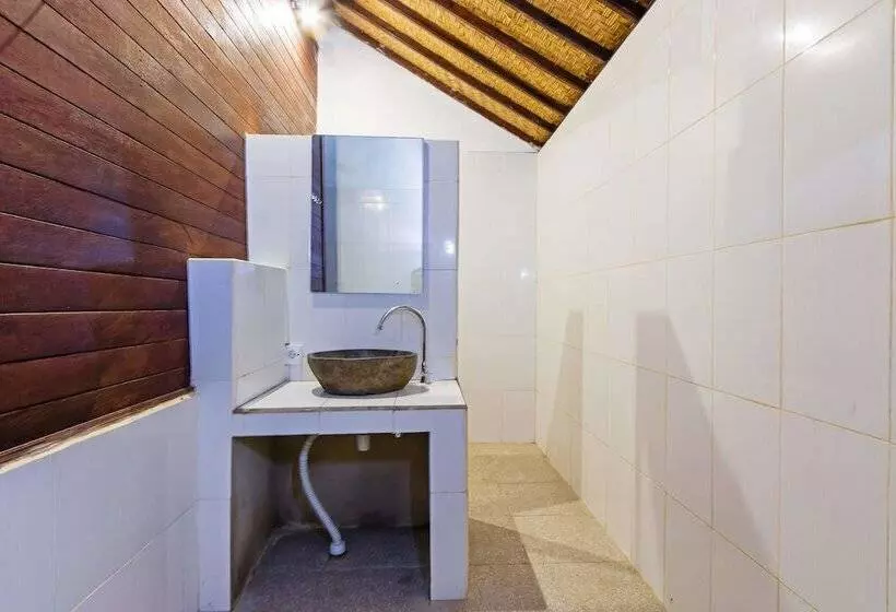 تختخواب و صبحانه Pula Huts Lembongan