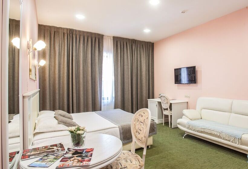 مبيت وإفطار Sport Point