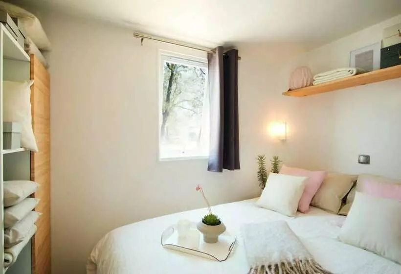 ホテル Camping Les Princes D Orange