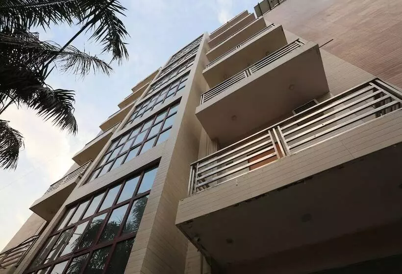 ホテル Chirag House By Oyo Rooms