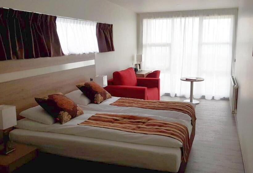 هتل Duus By Keflavik Airport