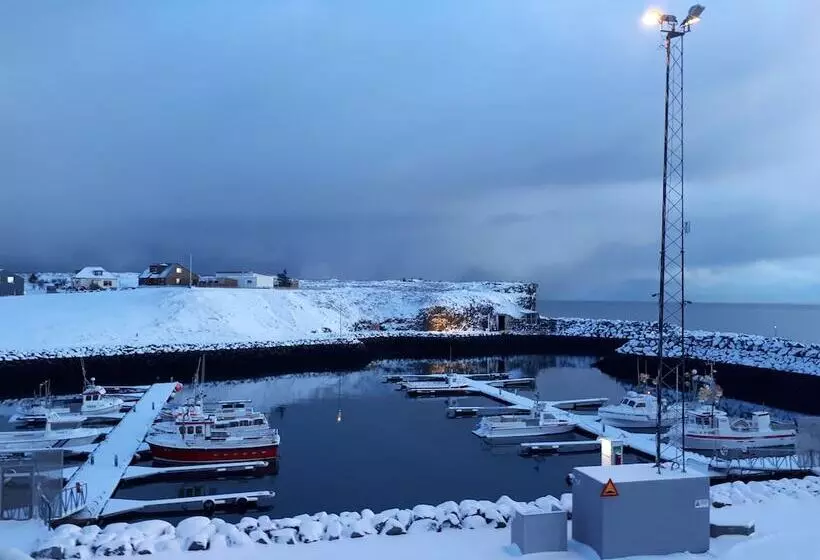 هتل Duus By Keflavik Airport