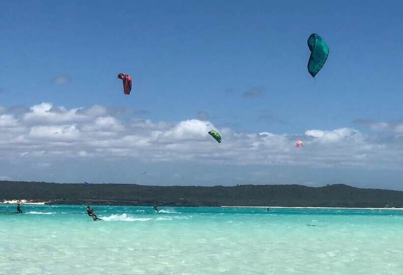 هتل Emeraude Lodge