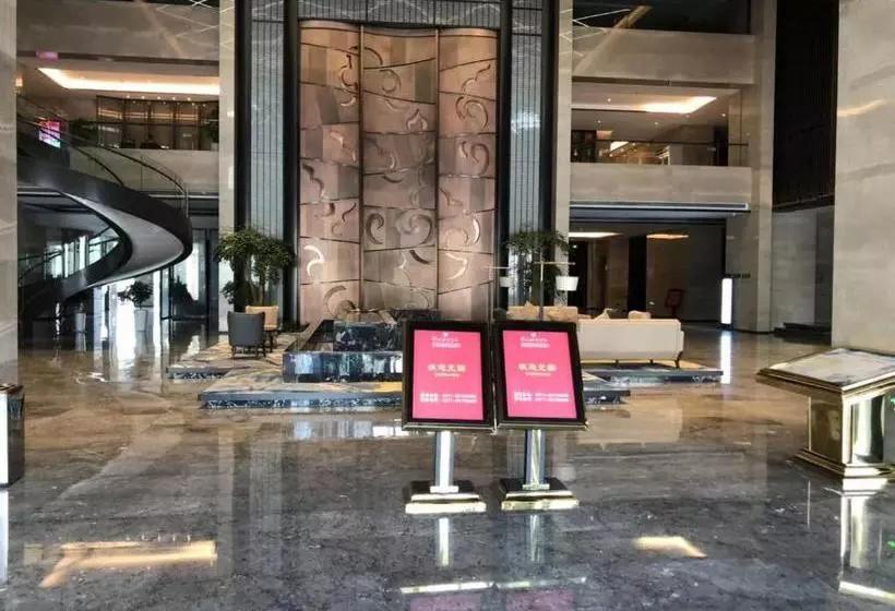 ホテル Ramada Wyndham Zhengzhou Xinzheng
