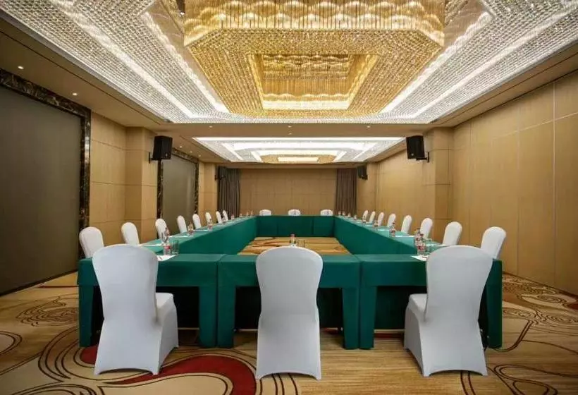 ホテル Ramada Wyndham Zhengzhou Xinzheng