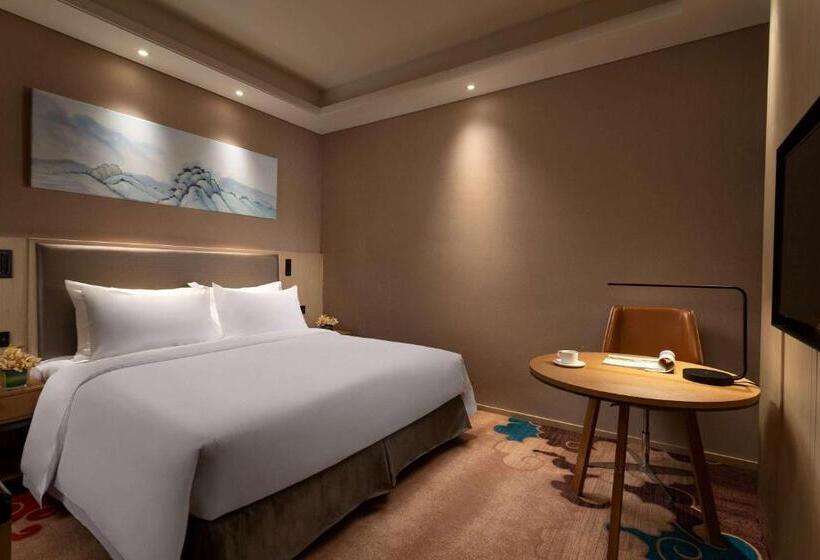 Hotel Ramada Wyndham Zhengzhou Xinzheng
