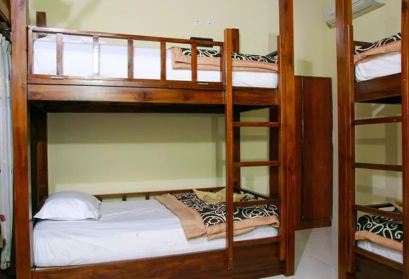 Medal Jaya Hostel & Room