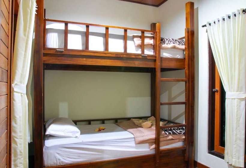 Medal Jaya Hostel & Room