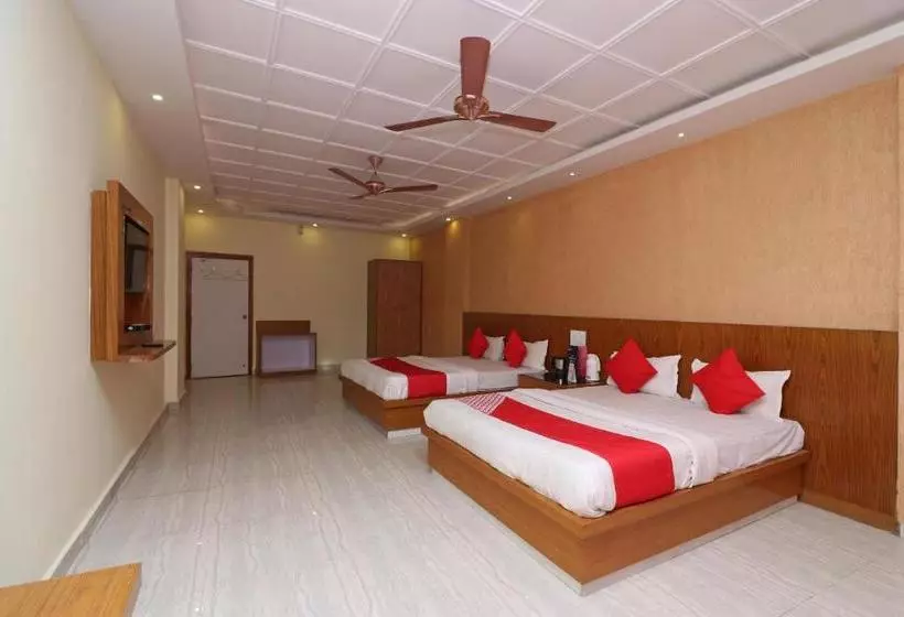 Oyo 16395 Hotel G K Palace